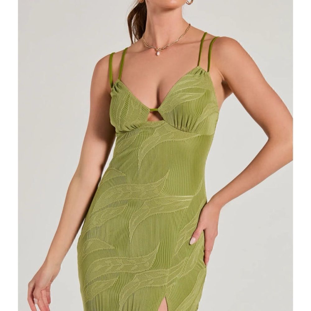 NWT WINDSOR Sunshine And Good Time V-Neck Mermaid Maxi Dress in Green, Size XS - Picture 3 of 8